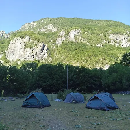 Kamp alanı North Wild